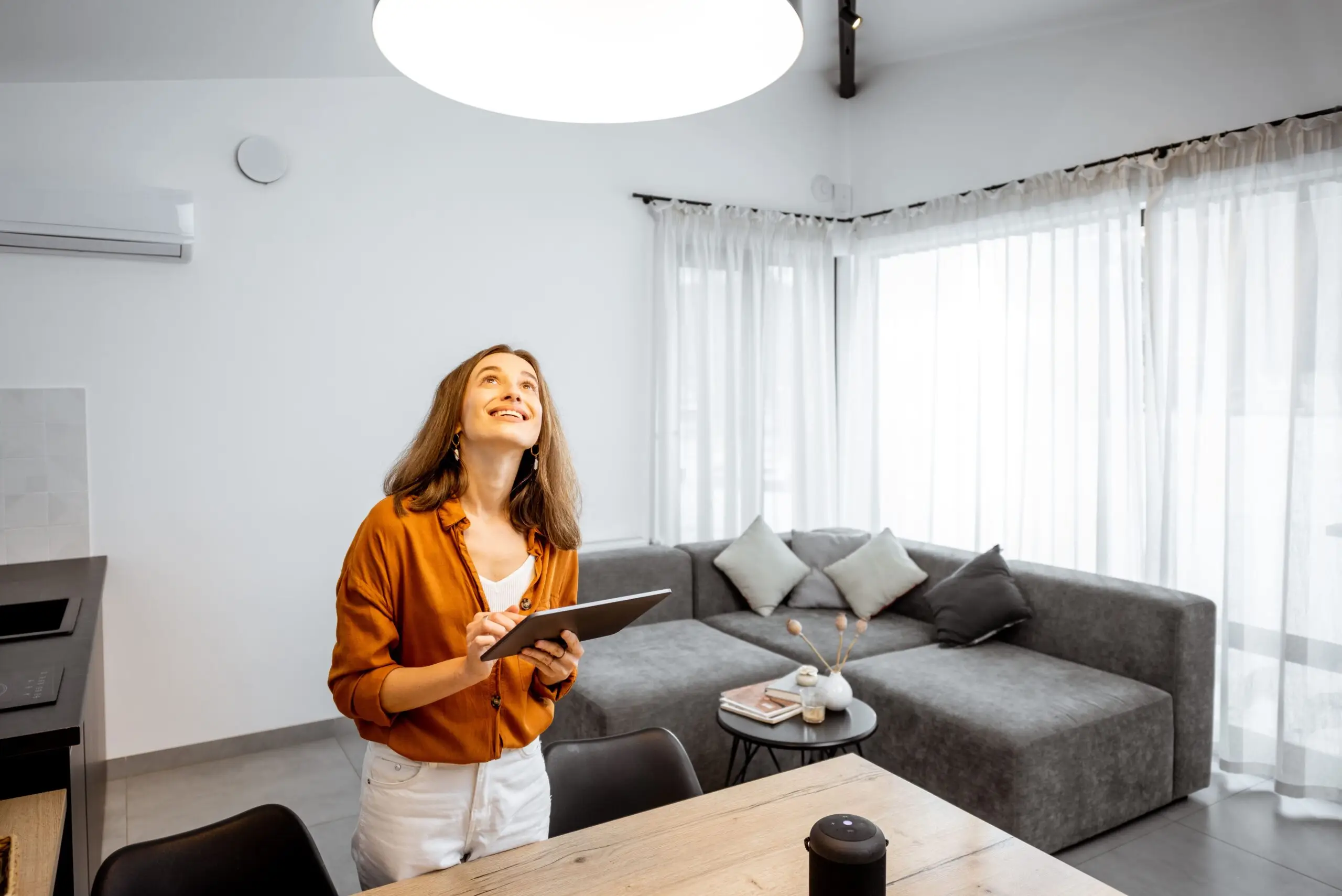 Centralized smart home control system